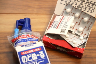 風邪で動けない朝、薬と日用品が同時に届くって本当?