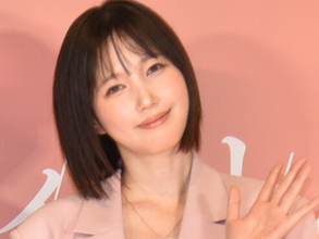 本田翼、カズレーザーやROLANDら“クセツヨ”ゲスト陣のまとめ役に「ガッチリ頑張りました」