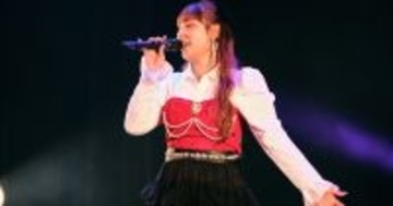 元アイドルの人気ライバー、フェスで観客を魅了　『THEカラオケ★バトル』に出演したライバーも登場