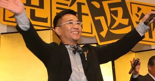 八嶋智人、舘ひろしとの食事会で聞いた話は「俳優を続けるうえでの財産」　映画『免許返納!?』公開前夜祭
