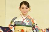 「次期朝ドラ主演・上坂樹里、透明感あふれる着物姿を披露　2026年は「丁寧に、大胆に」」の画像1