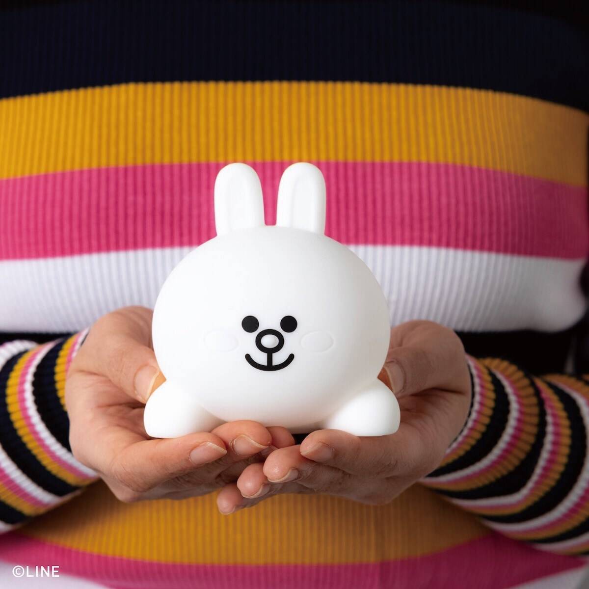 コロンとかわいい Line Friends ブラウンとコニーのお部屋ライトが登場 22年6月8日 エキサイトニュース