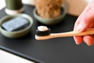 口臭の原因は胃腸にある？歯科医師が語る“本当に疑うべき場所”