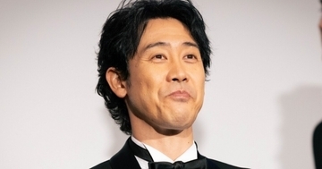 日曜トライアル 第15回 忙しい松田龍平に抗議、吉永小百合の息子宣言、家族への思いを聞かれて“初動の大切さ”説く…記者会見でも信頼と実績の俳優・大泉洋　【だから、記者会見はおもしろい】