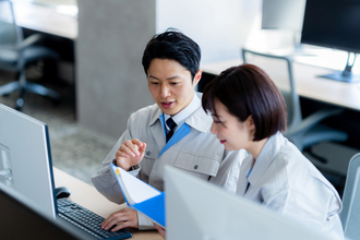 多様化するキャリアの選択肢「派遣」はどんな働き方? - 仕組みやメリット、注意点を解説