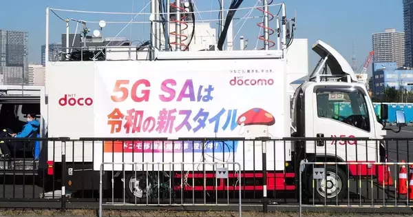 佐野正弘のケータイ業界情報局 第172回 通信品質向上だけじゃない　携帯各社が移行を進める「5G SA」のメリットとは？