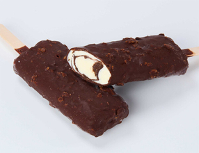 【シャトレーゼ】人気アイスバー「チョコバッキー カジゴン」がリニューアル - ザクザク食感とバニラアイスのコクをアップ