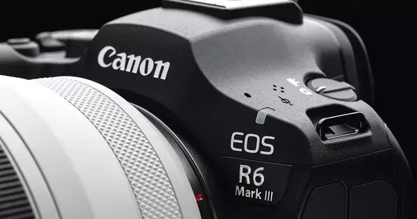 キヤノン「EOS R6 Mark III」レビュー　ミドルクラスの定番はどこまで完成度を高めたのか
