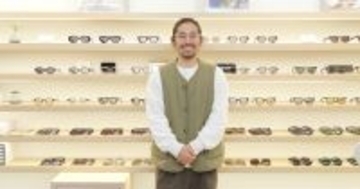 セレクトショップ「POKER FACE」の店長が自信を持っておすすめする3本のメガネ