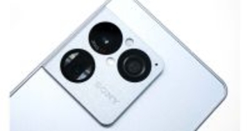佐野正弘のケータイ業界情報局 第175回 見た目だけじゃない「Xperia 1 VIII」の激変、カメラの方向性が大きく変わったワケ