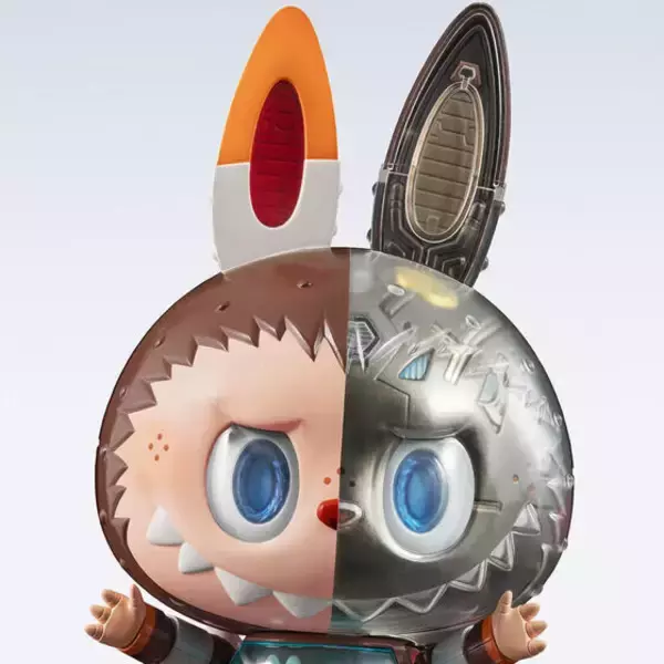 「『THE MONSTERS』TAMASHII NATIONSとPOP MARTのSPコラボ！「超合金 CHOGOKIN LABUBU」登場」の画像