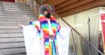 虹色リーゼントで話題に　北九州の成人式の男性はプロボクサー