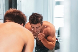 男のアンチエイジング 第4回 男性の肌老化を進める最大の原因とは? 医師が警鐘を鳴らす習慣