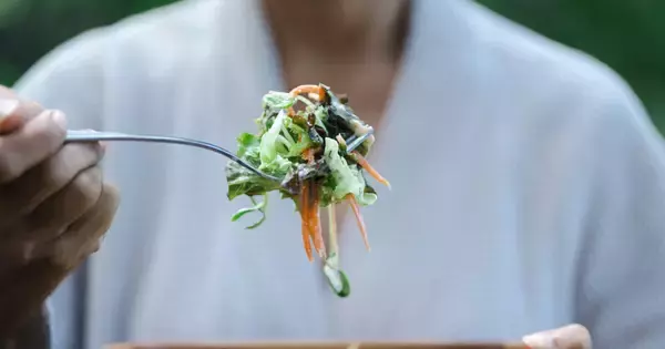 ビタミンサプリの飲み過ぎで脳卒中リスクも? “摂りすぎると危険”な栄養素とは