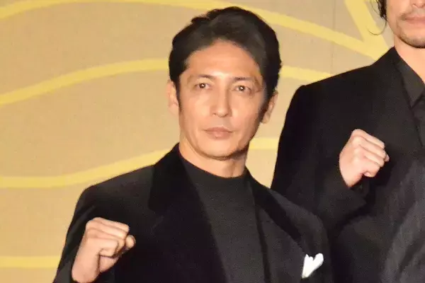玉木宏、ケガを抱えながら殺陣シーン演じていた　岡田准一が明かす「肋軟骨を…」