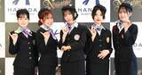 「Roselia、CA衣装で羽田空港とコラボ　機内＆整備場ライブ構想も「挑戦したい」」の画像1