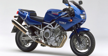 バイクのクイズ 第65回 直4&アルミフレーム全盛時代に現れた反逆児! なんてバイク?
