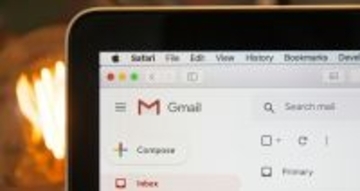 17万3000人のデータが示す、&quot;ムダ仕事&quot;を生むメールの正体