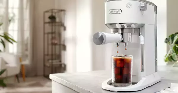 デロンギ、コールドブリューやラテアートが楽しめる「デディカ デュオ」先行発売