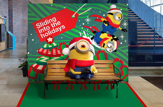 ユニバーサル・スタジオ・ジャパンのオフィシャルホテルで“ミニオン”たちがクリスマスの装い