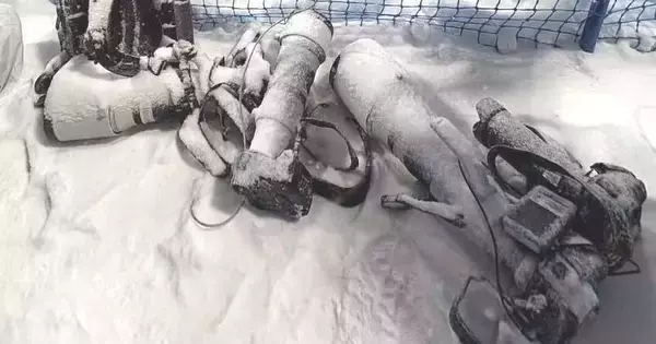 「愛用のカメラで大一番に臨んでほしい」　五輪カメラマンをサポートするカメラメーカーの思い