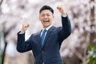 「出世に前向きな人」が9割、「社会人生活への期待度」が7割で過去最高に - 2025年新入社員の意識調査