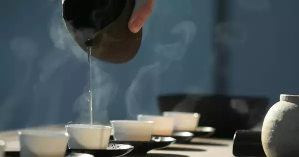 淹れたてのお茶・コーヒーが“食道がんリスク”に? 危険ラインは「65℃」