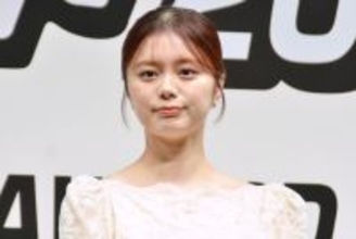 「下にもう1枚履いています」 紺野彩夏、“デニム重ね履き”へそ出しコーデを披露