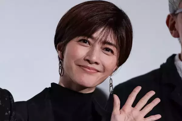 「じっくりと考えた末にたどり着いた答え」50歳で決断、内田有紀がバーニングプロダクション退所を報告