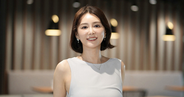 47歳でパリ・ミラノのランウェイへ。モデルから転身した放送作家・勝木友香が語る「壁を取っ払う力」