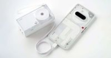 【ミニレビュー】充電器＋ケーブルが一体になった透明モバイルバッテリー、満足度は？