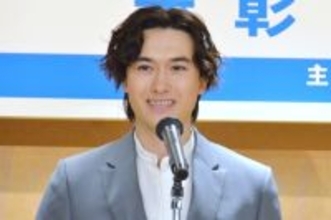 マリウス葉、審査員として表彰式に登場　笑顔で祝福「おめでとうございます」