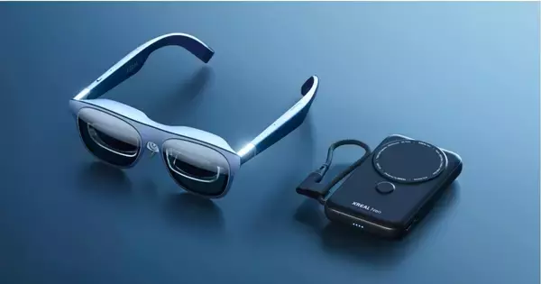 XREAL、ARグラス「XREAL 1S」と専用バッテリー「XREAL Neo」の予約開始