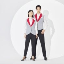 マルハン北日本カンパニー、店舗スタッフの制服を全面リニューアル