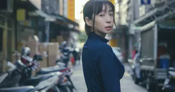酒井若菜、写真集の発売が決定　芸能デビュー30周年を迎える“永遠のミューズ”の素顔にふれられる一冊に