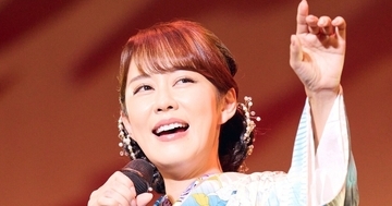 丘みどり、亡き母を思い涙「全力で生きる」 ジャズ、ミュージカル、新曲初披露…七夕コンサートで魅了