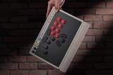 「8BitDo、薄型レバーレスアケコンの上位モデル発表　競技プレイ向け機能を強化」の画像1