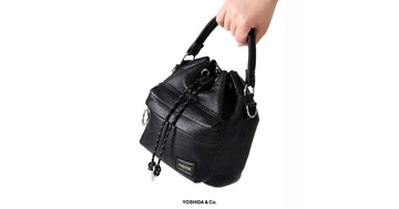 【数量限定】PORTERの人気巾着バッグ「BALLOONSAC SHRINK」に新色ブラック