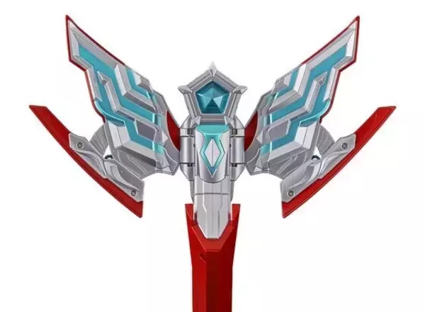 『ウルトラマンオメガ』最終回の”あの変身”を完全再現!「オメガスラッガー」メモリアル仕様で登場