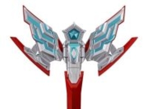 『ウルトラマンオメガ』最終回の”あの変身”を完全再現!「オメガスラッガー」メモリアル仕様で登場