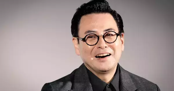 寿司屋で隣に座ったダンディ紳士が“あの大物俳優の父親”だった　鈴木浩介「このお父さんありきのあなたですね!」