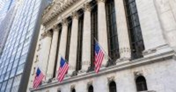 「エヌビディア一強」はもう古い? 2025年・米国株ランキングトップ3に入った銘柄の正体