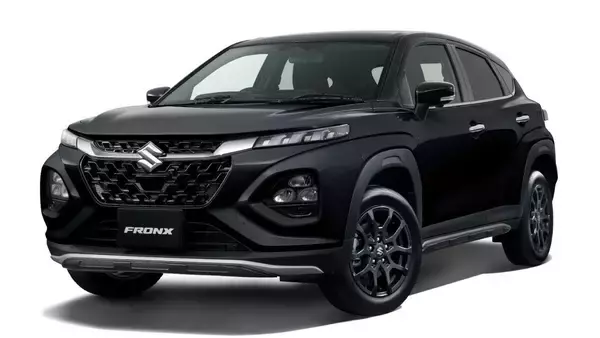 スズキ「フロンクス」を重厚に演出! 純正アクセサリーキット「ナイトメタル」発売