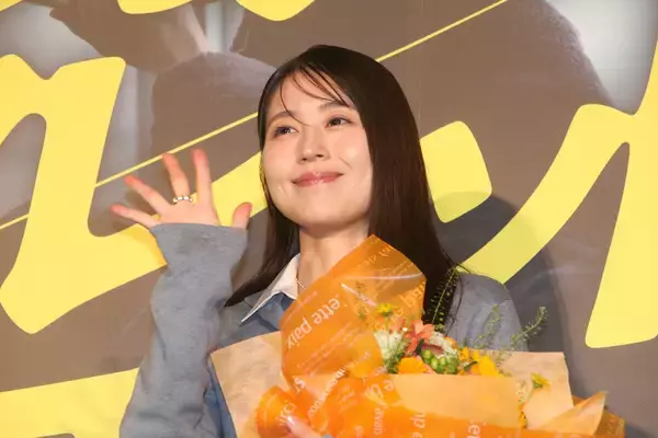 サプライズゲストが大号泣　2児の母を演じた有村架純、その成長に感激「撮影中は全然…」