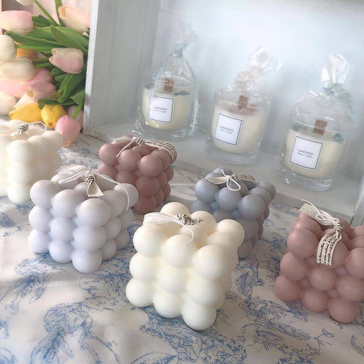 ボンボンキャンドル風のインテリアがdaisoの シダーボール でできちゃう 作り方を紹介 21年5月21日 エキサイトニュース