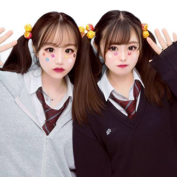 今jkやミーハー女子の中で大ブーム チュッパチャップスプリ のやり方を紹介 可愛い撮り方も 21年5月21日 エキサイトニュース