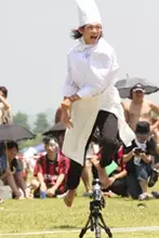 夏の祭典、ここに完結 「マウスパッド投げ世界大会2008」