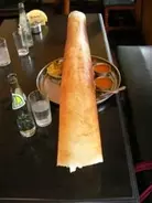 1.5メートルある南インドのスナック「ドサ」