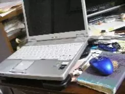 マウスパッドを「紙」で代用する人たち