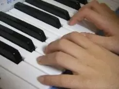 ピアノ教材バイエルはなぜ減った